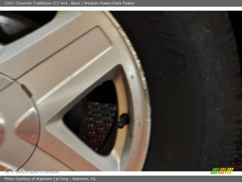 Black / Medium Pewter/Dark Pewter 2003 Chevrolet TrailBlazer LTZ 4x4