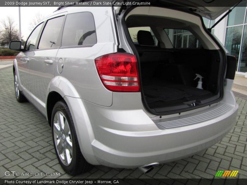 Bright Silver Metallic / Dark Slate Gray/Light Graystone 2009 Dodge Journey SXT