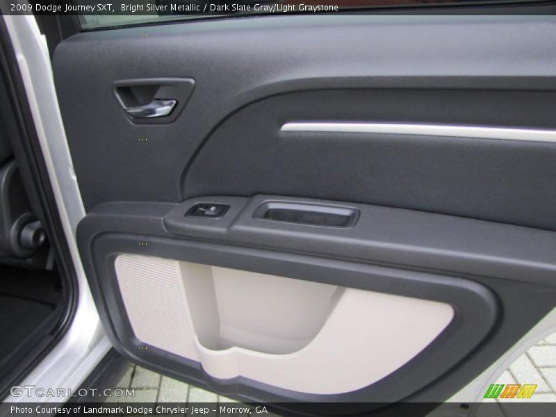 Bright Silver Metallic / Dark Slate Gray/Light Graystone 2009 Dodge Journey SXT