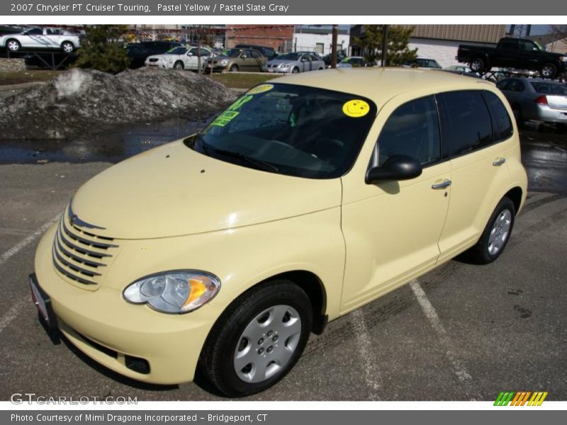 Front 3/4 View of 2007 PT Cruiser Touring