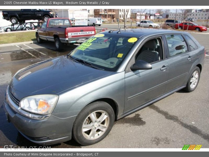 Front 3/4 View of 2005 Malibu Maxx LS Wagon