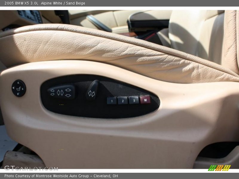 Alpine White / Sand Beige 2005 BMW X5 3.0i