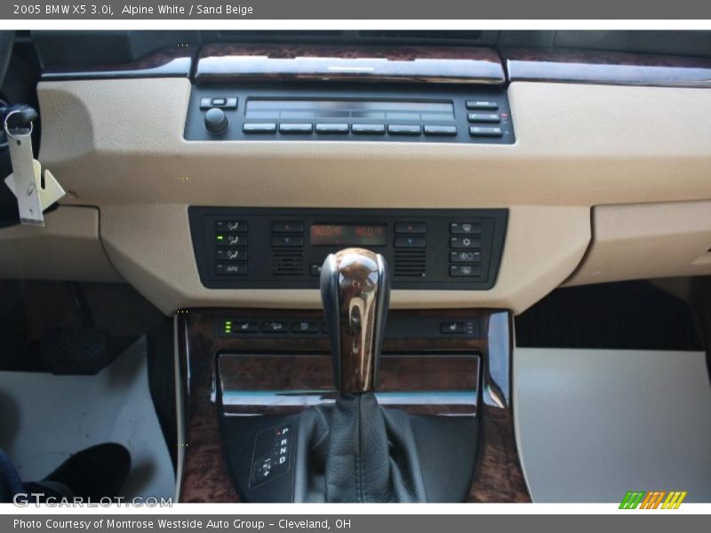 Alpine White / Sand Beige 2005 BMW X5 3.0i