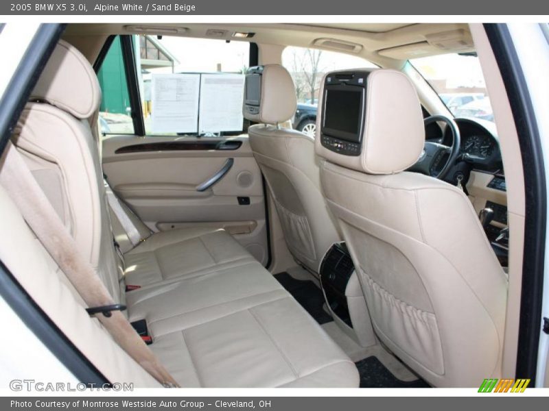 Alpine White / Sand Beige 2005 BMW X5 3.0i