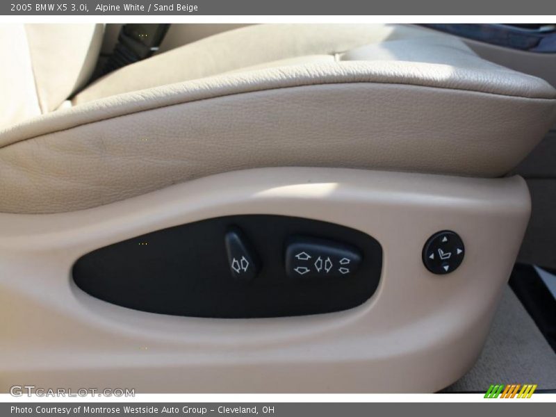 Alpine White / Sand Beige 2005 BMW X5 3.0i