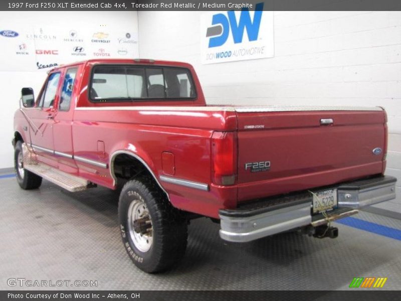 Toreador Red Metallic / Medium Graphite 1997 Ford F250 XLT Extended Cab 4x4