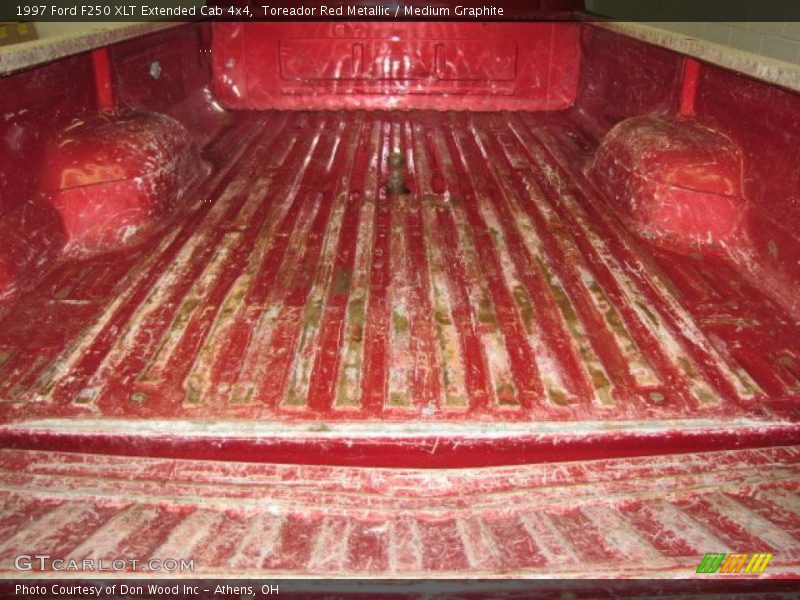 Toreador Red Metallic / Medium Graphite 1997 Ford F250 XLT Extended Cab 4x4