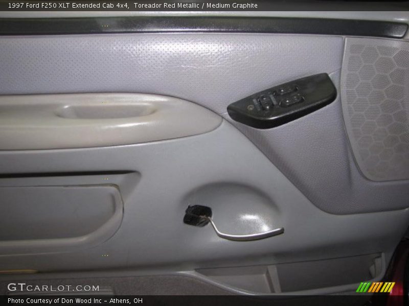 Toreador Red Metallic / Medium Graphite 1997 Ford F250 XLT Extended Cab 4x4