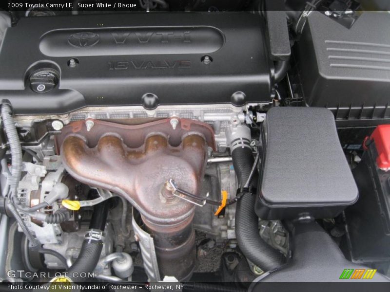 Super White / Bisque 2009 Toyota Camry LE