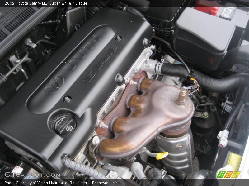 Super White / Bisque 2009 Toyota Camry LE