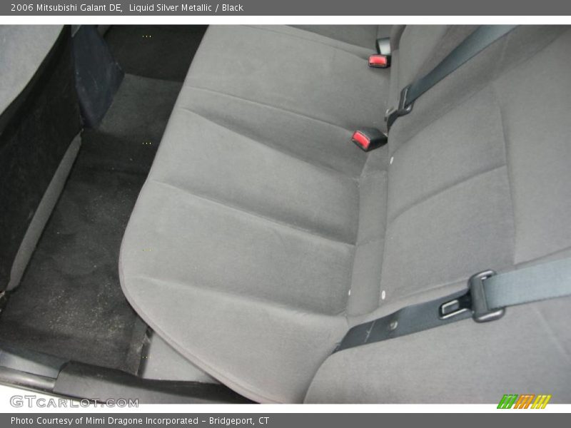 Liquid Silver Metallic / Black 2006 Mitsubishi Galant DE