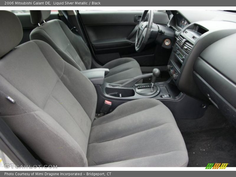  2006 Galant DE Black Interior