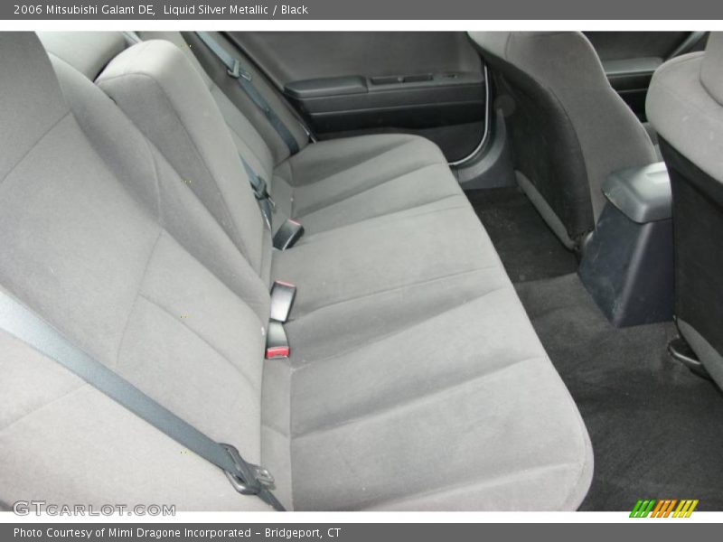 Liquid Silver Metallic / Black 2006 Mitsubishi Galant DE