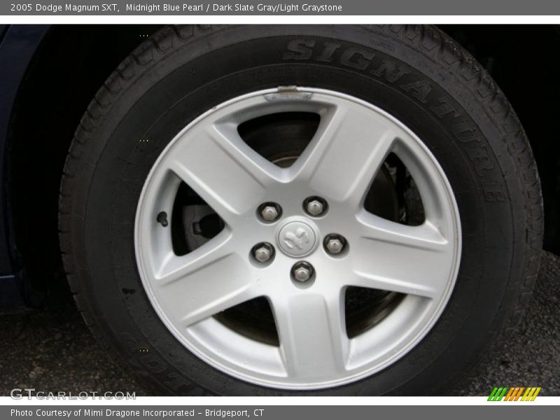  2005 Magnum SXT Wheel