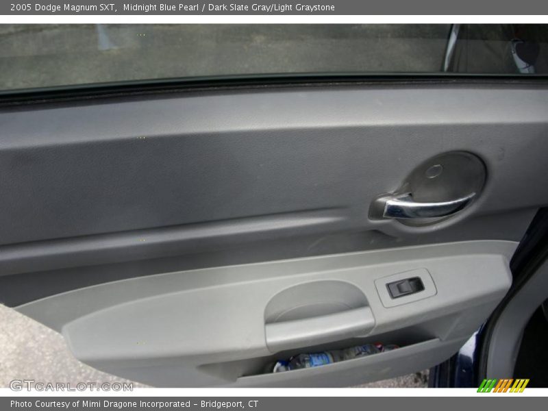 Midnight Blue Pearl / Dark Slate Gray/Light Graystone 2005 Dodge Magnum SXT