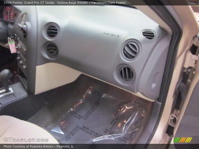 Sedona Beige Metallic / Parchment/Dark Pewter 2004 Pontiac Grand Prix GT Sedan