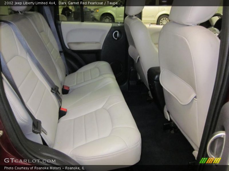  2002 Liberty Limited 4x4 Taupe Interior