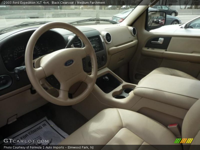Black Clearcoat / Medium Parchment 2003 Ford Expedition XLT 4x4