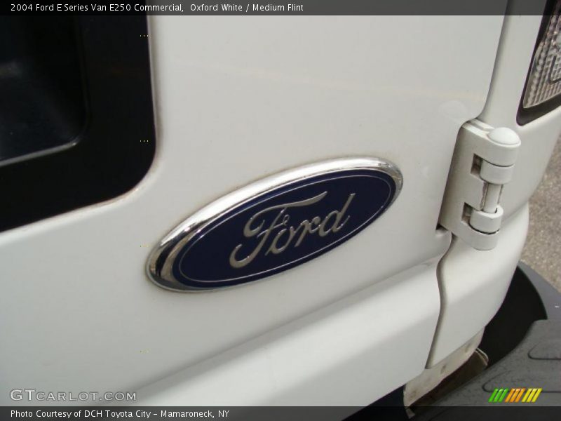  2004 E Series Van E250 Commercial Logo