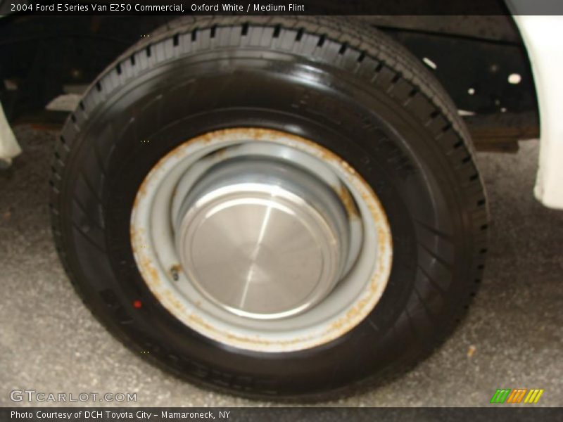 Oxford White / Medium Flint 2004 Ford E Series Van E250 Commercial