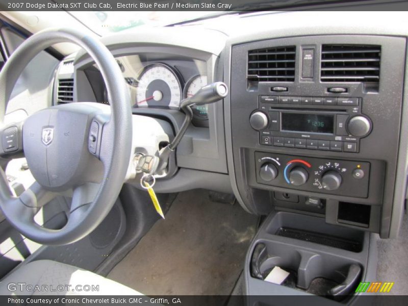 Electric Blue Pearl / Medium Slate Gray 2007 Dodge Dakota SXT Club Cab