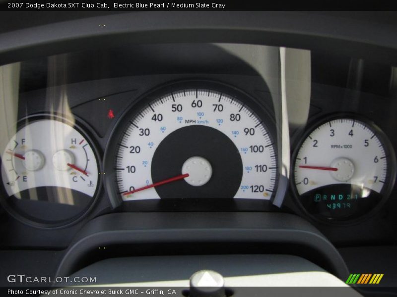  2007 Dakota SXT Club Cab SXT Club Cab Gauges