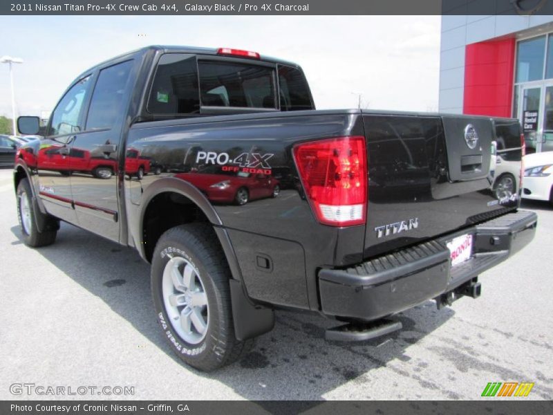 Galaxy Black / Pro 4X Charcoal 2011 Nissan Titan Pro-4X Crew Cab 4x4