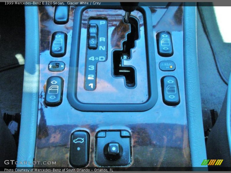 Glacier White / Grey 1999 Mercedes-Benz E 320 Sedan