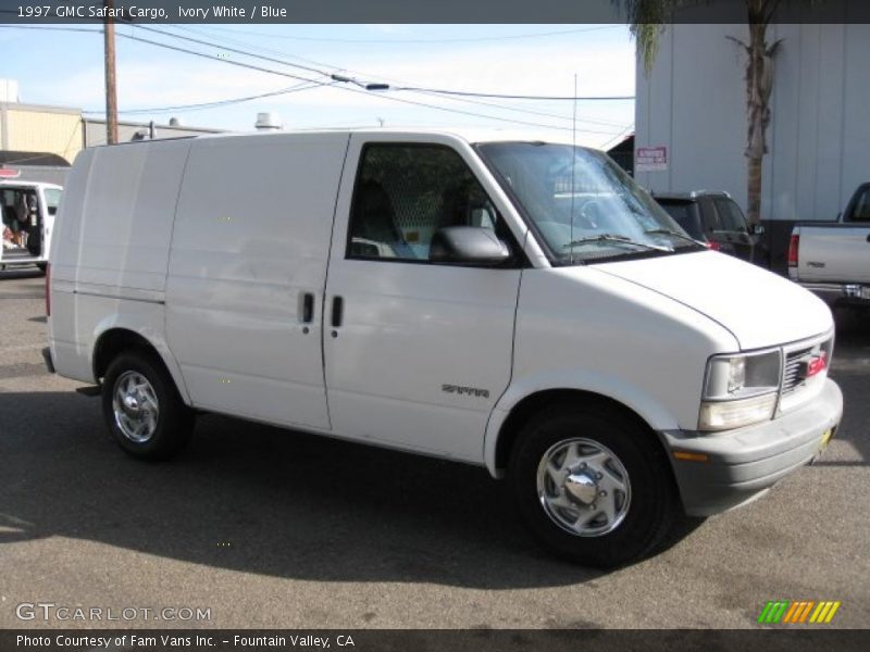 Ivory White / Blue 1997 GMC Safari Cargo