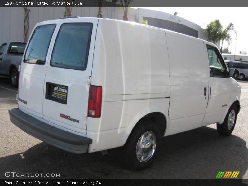 Ivory White / Blue 1997 GMC Safari Cargo