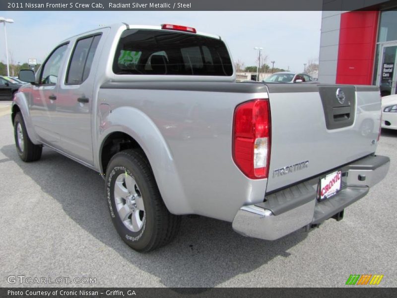 Radiant Silver Metallic / Steel 2011 Nissan Frontier S Crew Cab