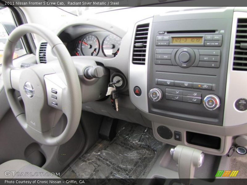 Radiant Silver Metallic / Steel 2011 Nissan Frontier S Crew Cab