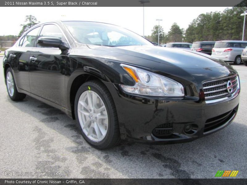 Super Black / Charcoal 2011 Nissan Maxima 3.5 S