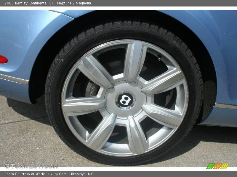 Neptune / Magnolia 2005 Bentley Continental GT
