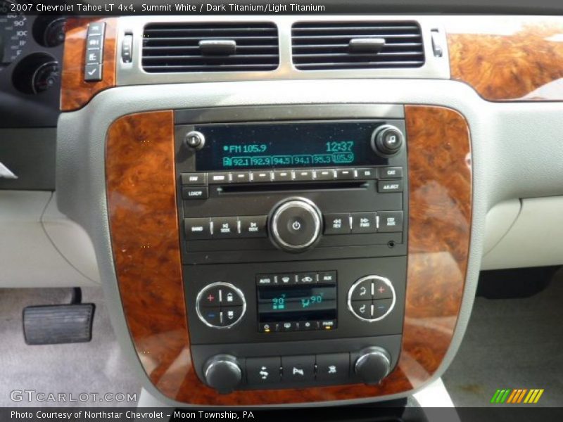 Summit White / Dark Titanium/Light Titanium 2007 Chevrolet Tahoe LT 4x4