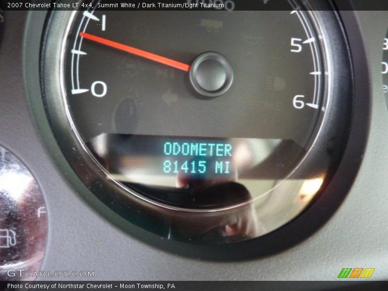 Summit White / Dark Titanium/Light Titanium 2007 Chevrolet Tahoe LT 4x4