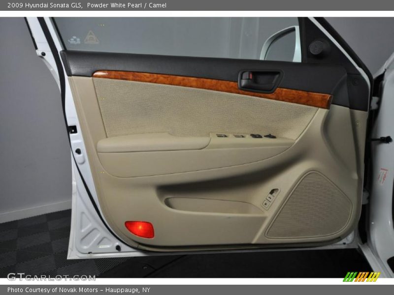 Powder White Pearl / Camel 2009 Hyundai Sonata GLS