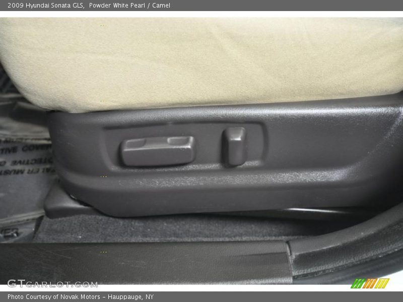 Powder White Pearl / Camel 2009 Hyundai Sonata GLS