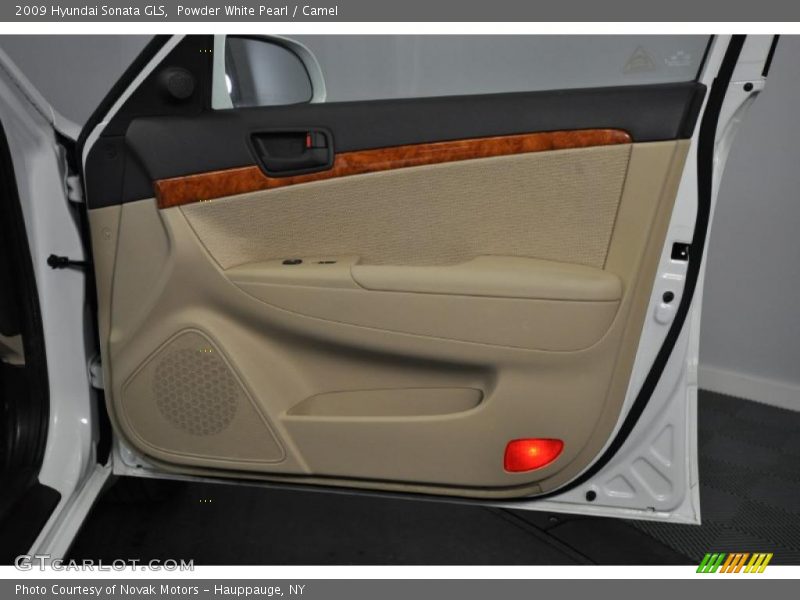 Powder White Pearl / Camel 2009 Hyundai Sonata GLS