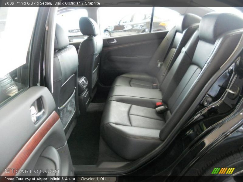  2009 G 37 x Sedan Graphite Interior