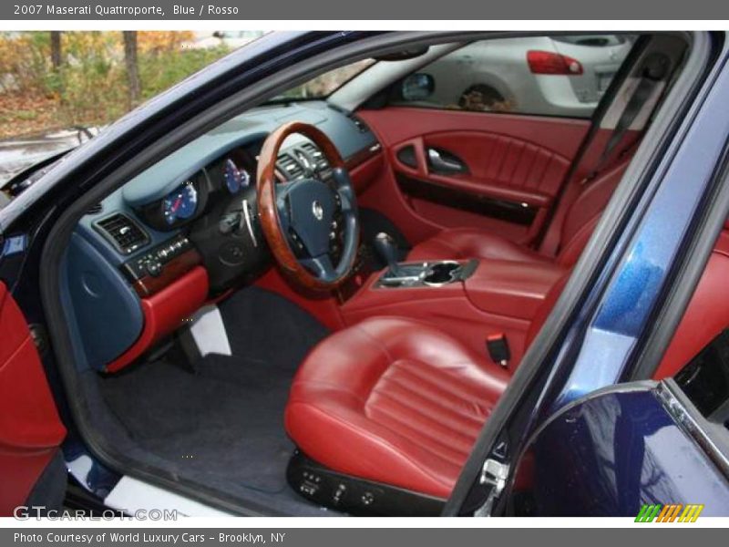 Blue / Rosso 2007 Maserati Quattroporte