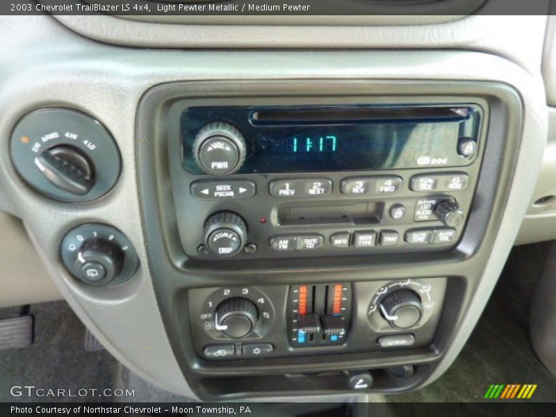 Light Pewter Metallic / Medium Pewter 2003 Chevrolet TrailBlazer LS 4x4