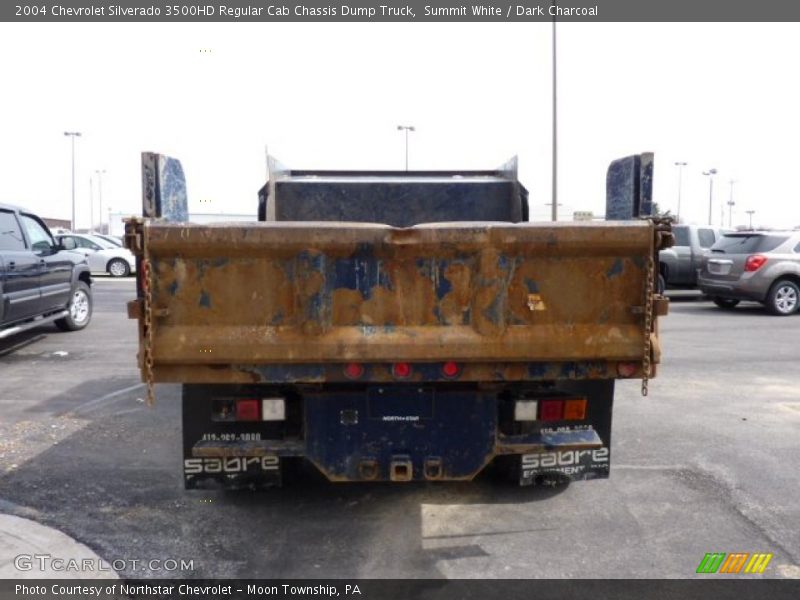 Summit White / Dark Charcoal 2004 Chevrolet Silverado 3500HD Regular Cab Chassis Dump Truck