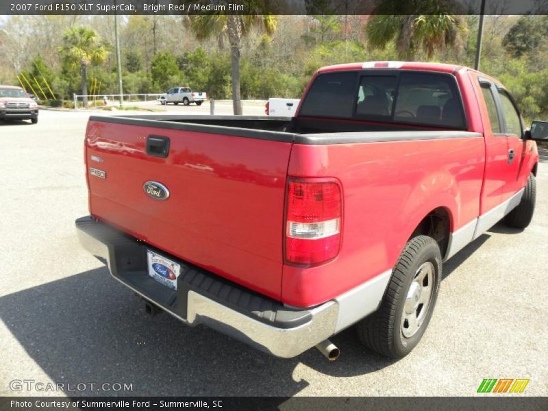 Bright Red / Medium Flint 2007 Ford F150 XLT SuperCab