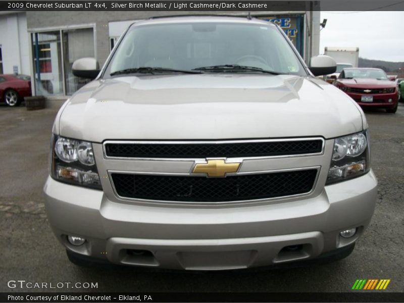 Silver Birch Metallic / Light Cashmere/Dark Cashmere 2009 Chevrolet Suburban LT 4x4