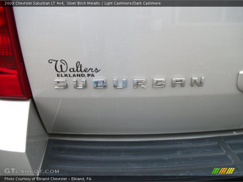 Silver Birch Metallic / Light Cashmere/Dark Cashmere 2009 Chevrolet Suburban LT 4x4
