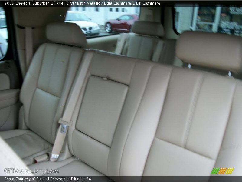 Silver Birch Metallic / Light Cashmere/Dark Cashmere 2009 Chevrolet Suburban LT 4x4