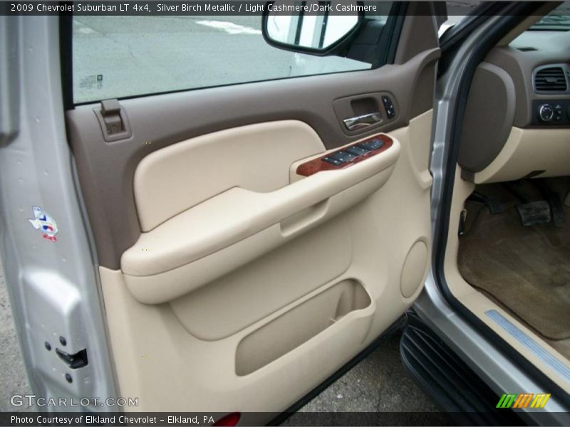 Silver Birch Metallic / Light Cashmere/Dark Cashmere 2009 Chevrolet Suburban LT 4x4