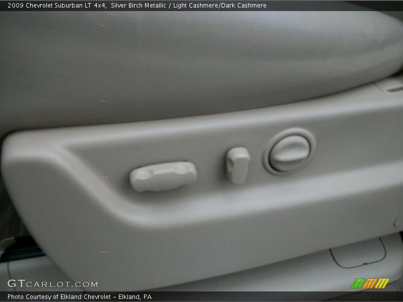 Silver Birch Metallic / Light Cashmere/Dark Cashmere 2009 Chevrolet Suburban LT 4x4