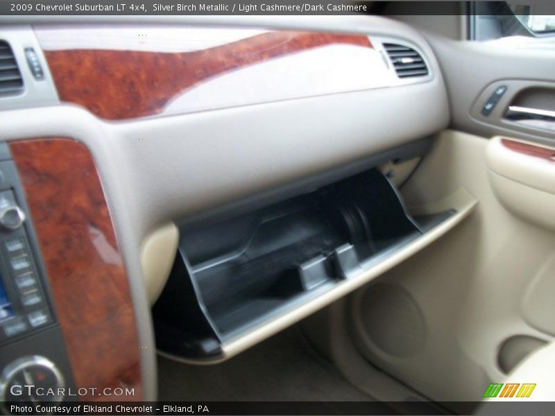 Silver Birch Metallic / Light Cashmere/Dark Cashmere 2009 Chevrolet Suburban LT 4x4